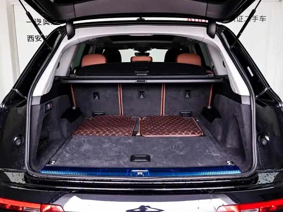 Audi Q7 2021 55 TFSI quattro S line Sport — миниатюра 23