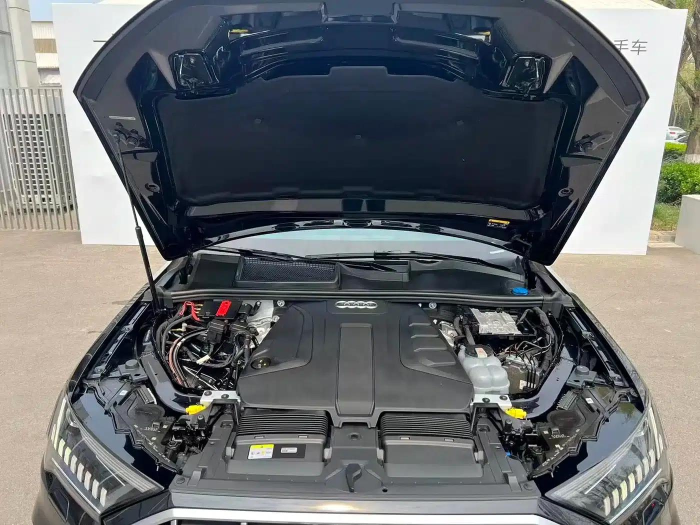 Audi Q7 2024 45 TFSI quattro S line Sport — миниатюра 13