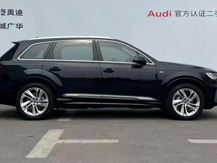 Audi Q7 2024 45 TFSI quattro S line Sport — миниатюра 3