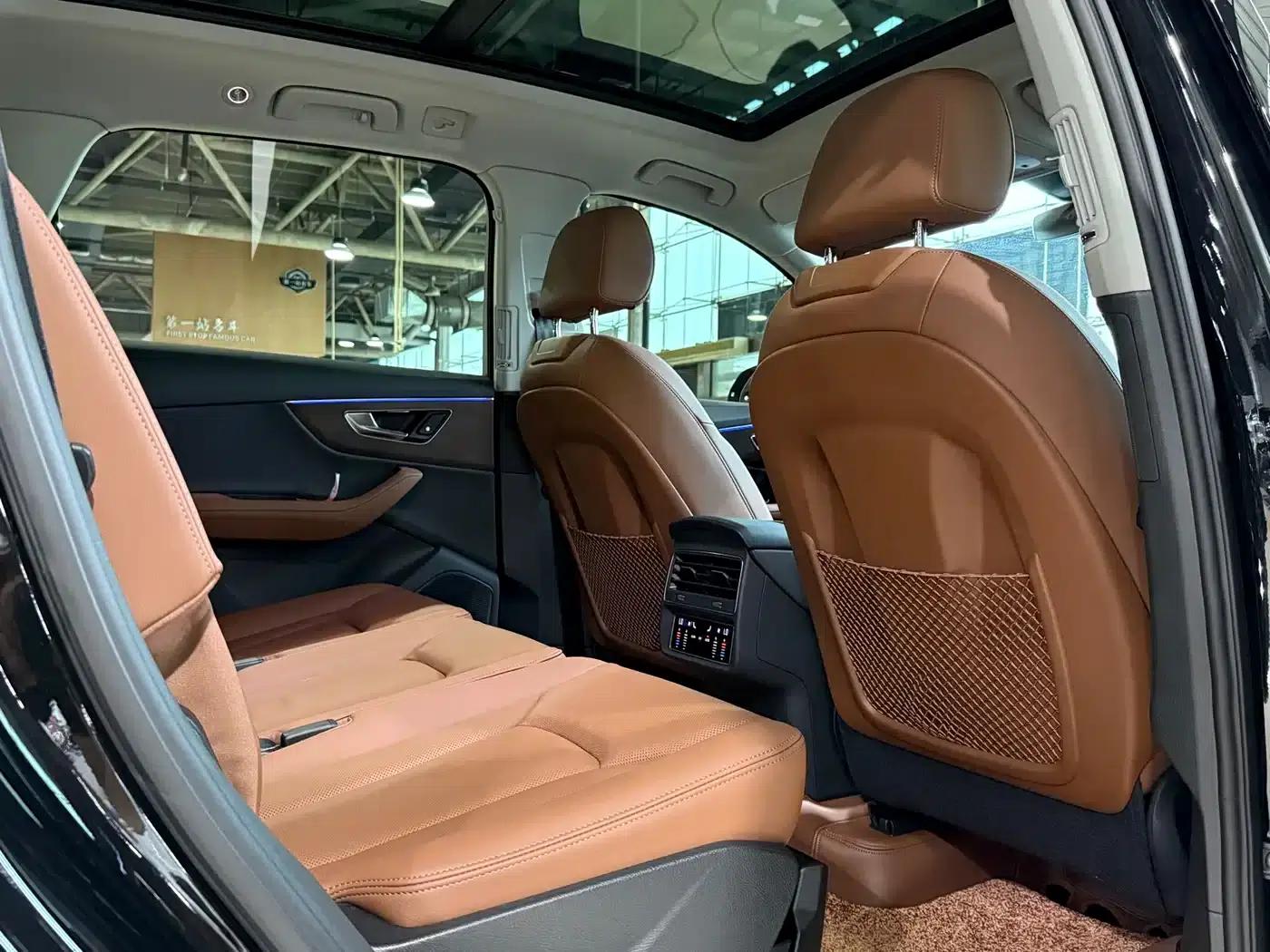 Audi Q7 2025 55 TFSI quattro S line Sport — миниатюра 11