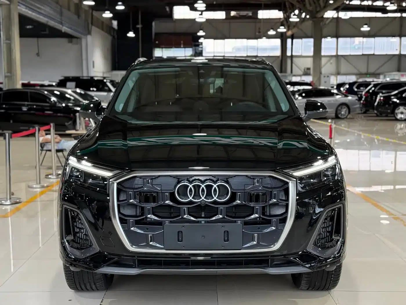 Audi Q7 2025 55 TFSI quattro S line Sport — миниатюра 3