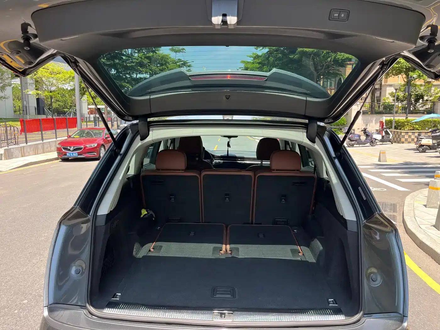Audi Q7 2022 55 TFSI quattro S line Premium — миниатюра 11