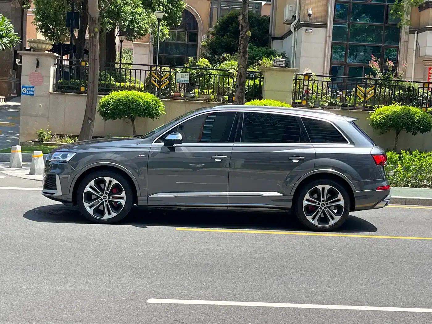 Audi Q7 2022 55 TFSI quattro S line Premium — миниатюра 5