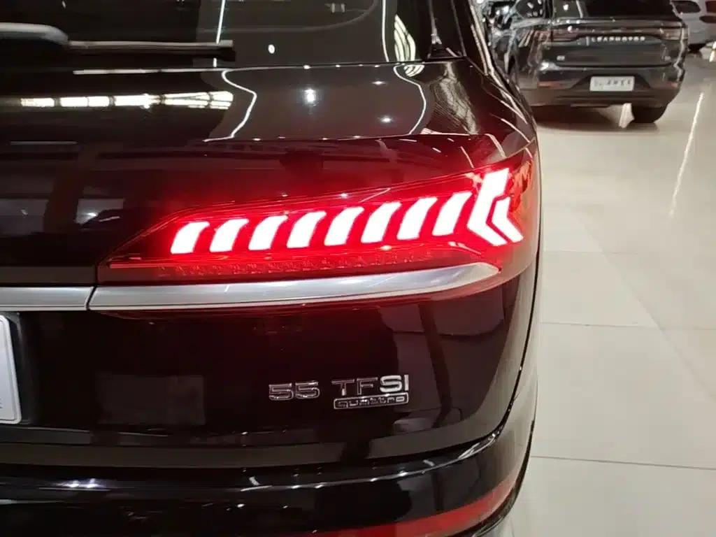Audi Q7 2022 55 TFSI quattro S line Sport — миниатюра 8