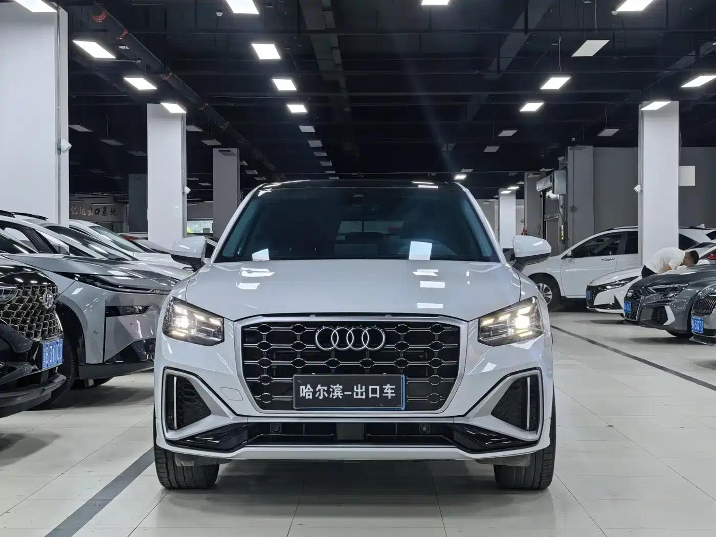 Audi Q2L 2022 35 TFSI Luxury Dynamic — миниатюра 2