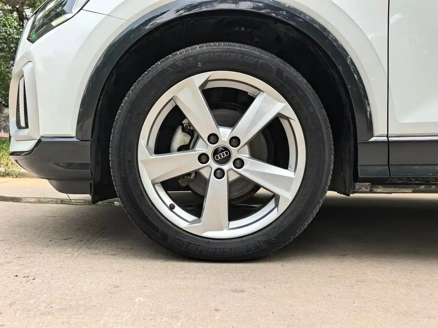 Audi Q2L 2022 35 TFSI Progressive Dynamic Edition — миниатюра 18