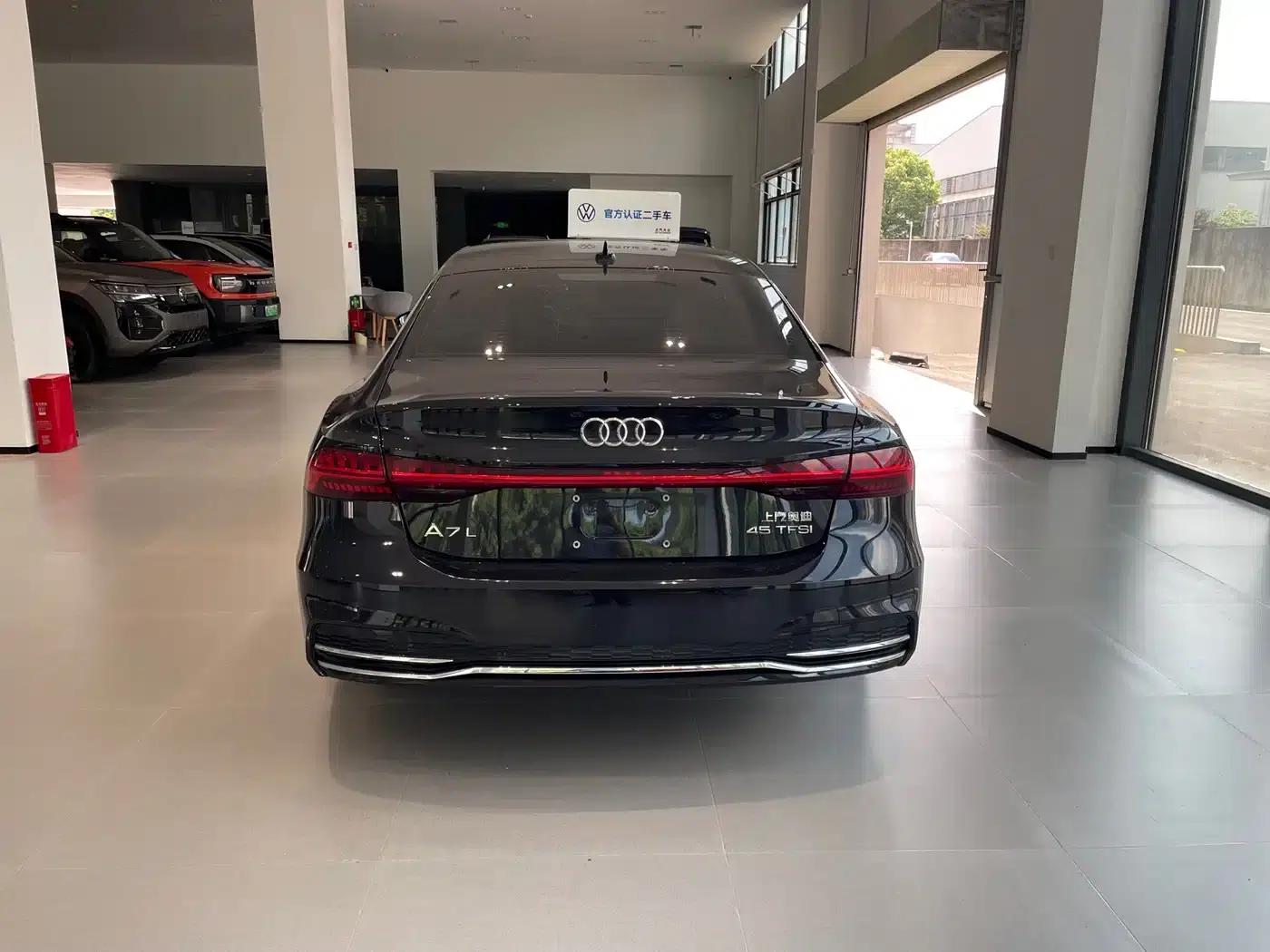 Audi A7L 2024 45 TFSI Luxury — миниатюра 11