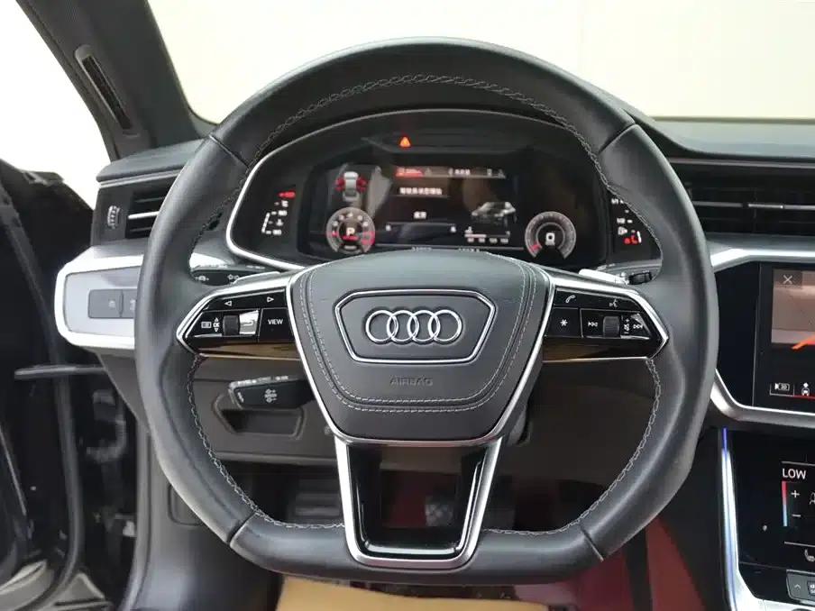 2024 Audi A7L 45 TFSI quattro Black Edition — миниатюра 10