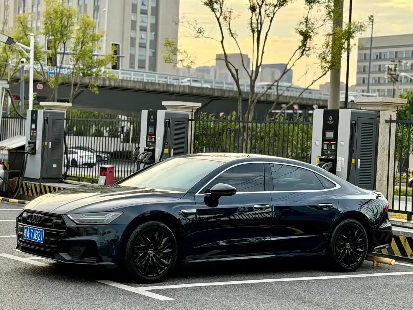 Audi A7L 2022 45 TFSI S-line Dream Edition Crystal Package — миниатюра 1