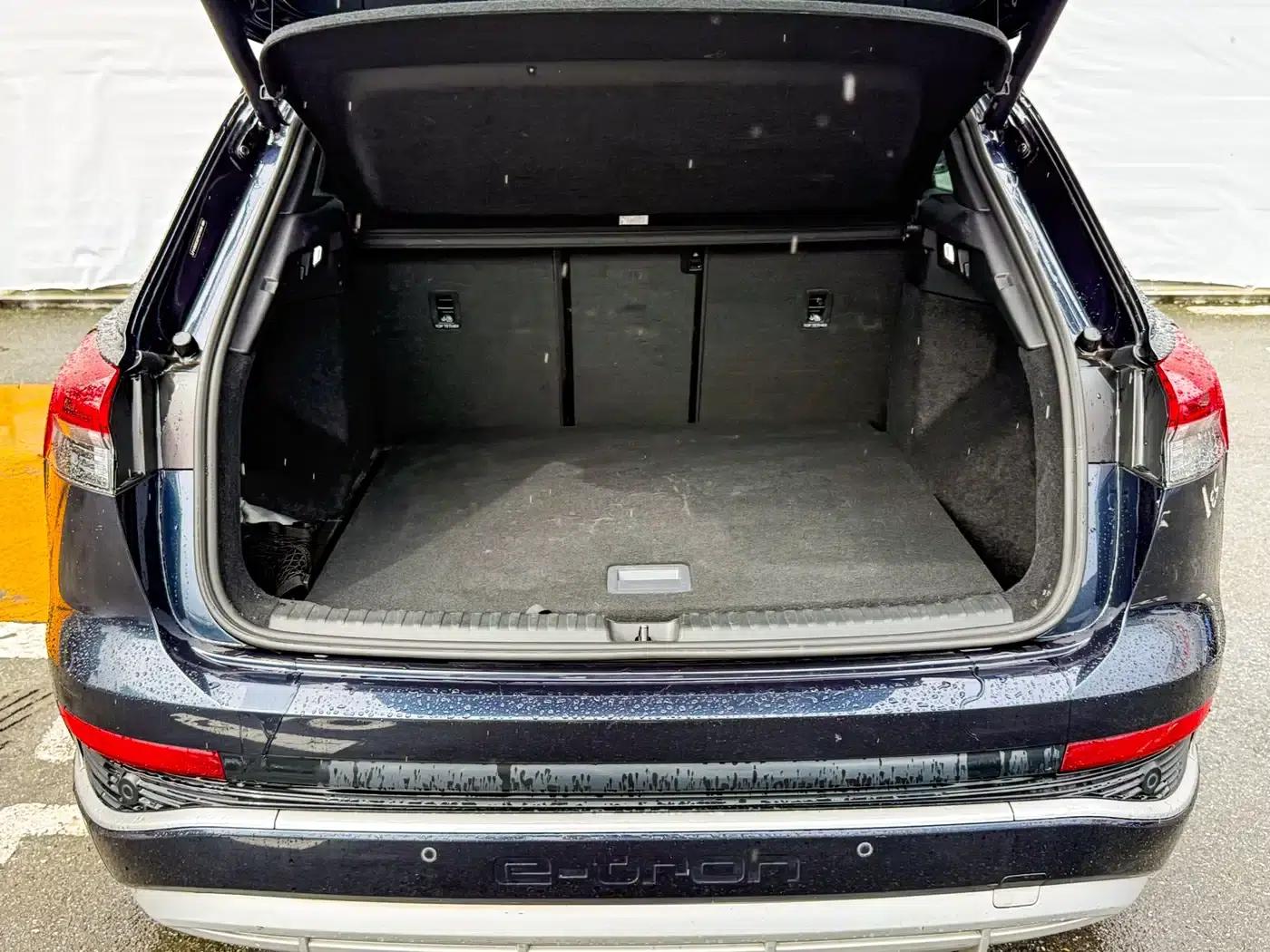 Audi Q4 e-tron 2023 Model 40 e-tron Trailblazer — миниатюра 3