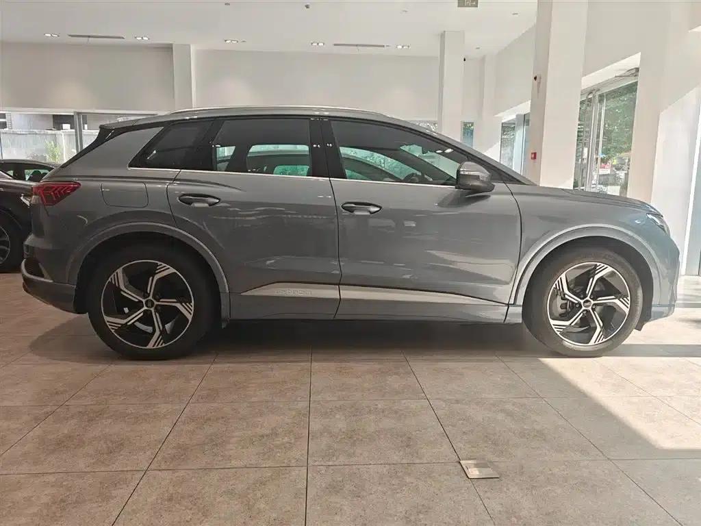 Audi Q4 e-tron 2024 Model 40 e-tron Trailblazer — миниатюра 2