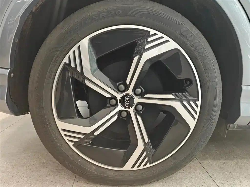 Audi Q4 e-tron 2024 Model 40 e-tron Trailblazer — миниатюра 14