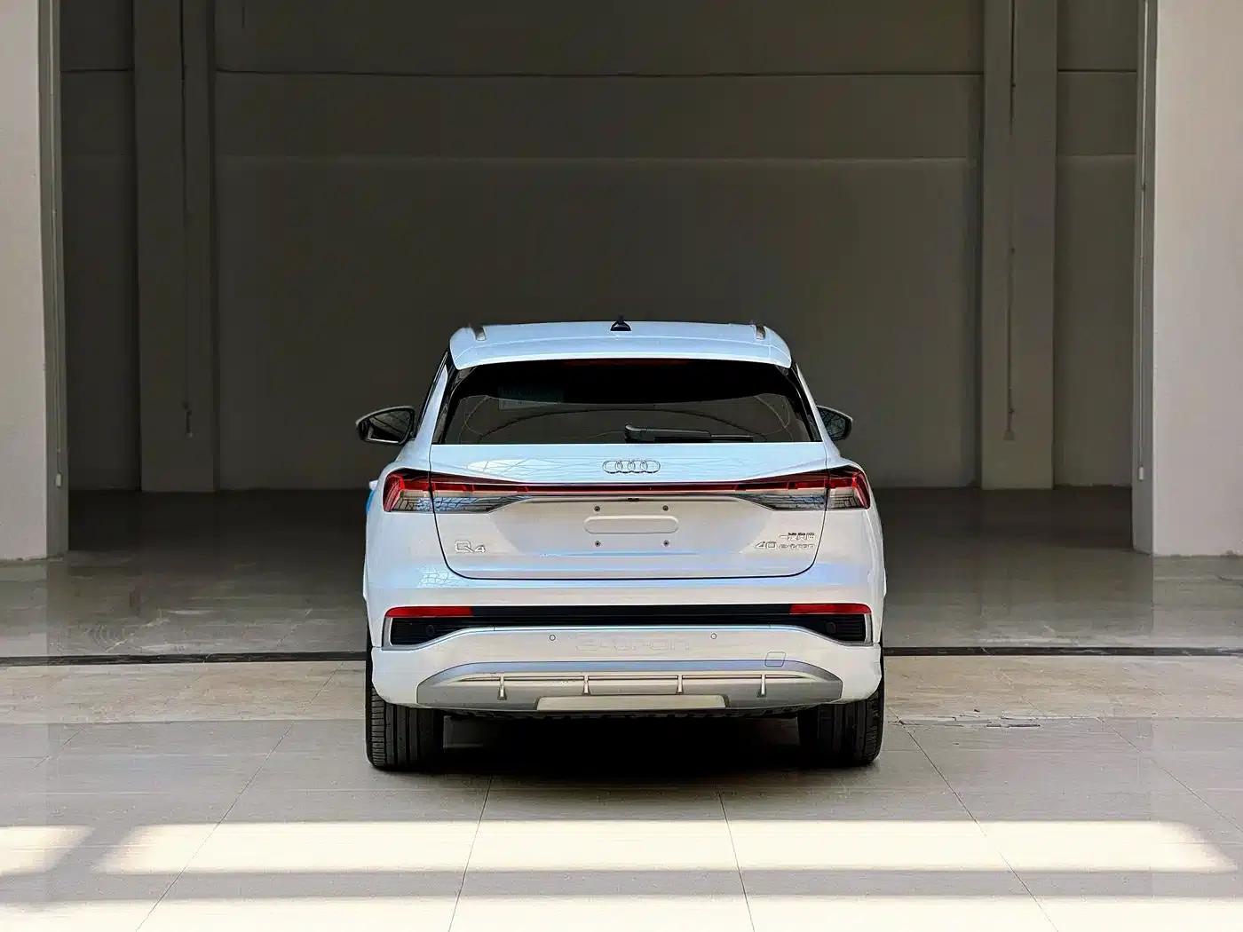 Audi Q4 e-tron 2024 Model 40 e-tron Trailblazer — миниатюра 13