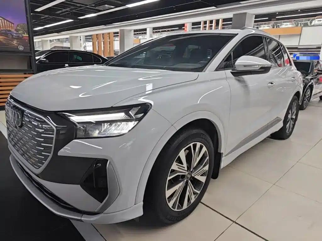 Audi Q4 e-tron 2024 Model 40 e-tron Adventure Edition — миниатюра 2