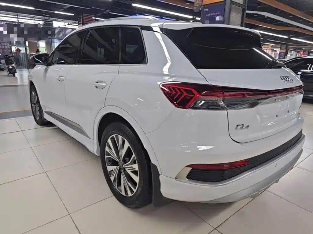 Audi Q4 e-tron 2024 Model 40 e-tron Adventure Edition — миниатюра 5