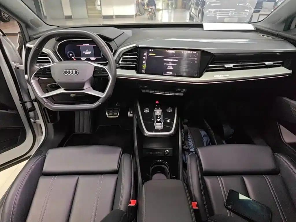 Audi Q4 e-tron 2024 Model 40 e-tron Adventure Edition — миниатюра 10