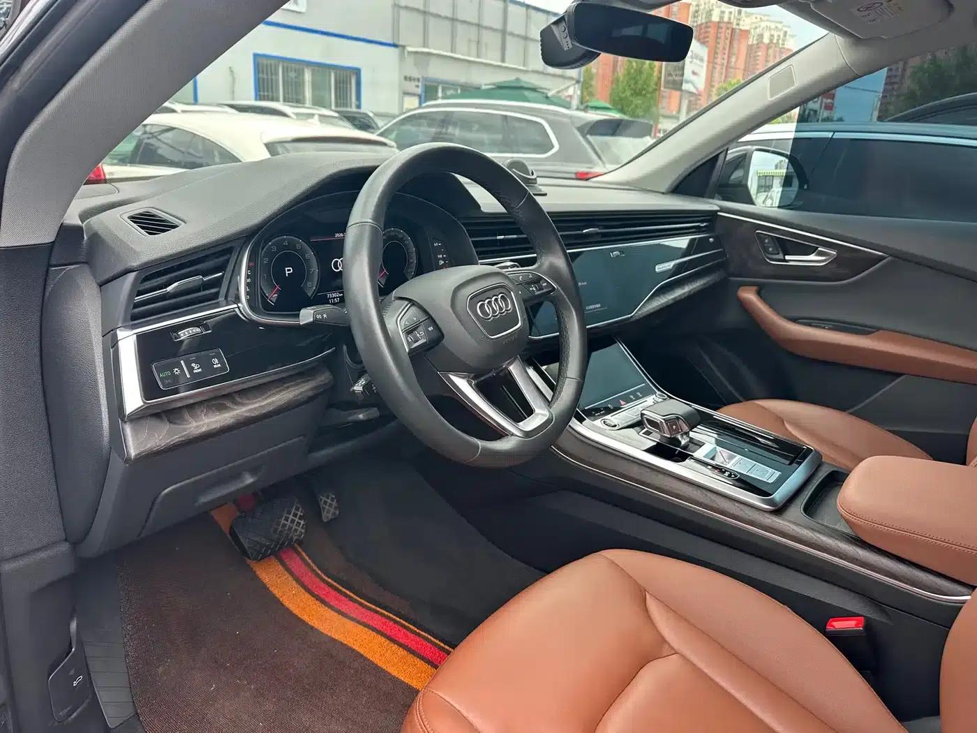 Audi Q8 2021 55 TFSI Luxury Dynamic — миниатюра 6