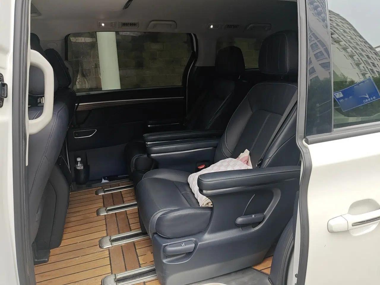 GAC Trumpchi M8 2021 Lingxiu Series 390T Deluxe Edition — миниатюра 17