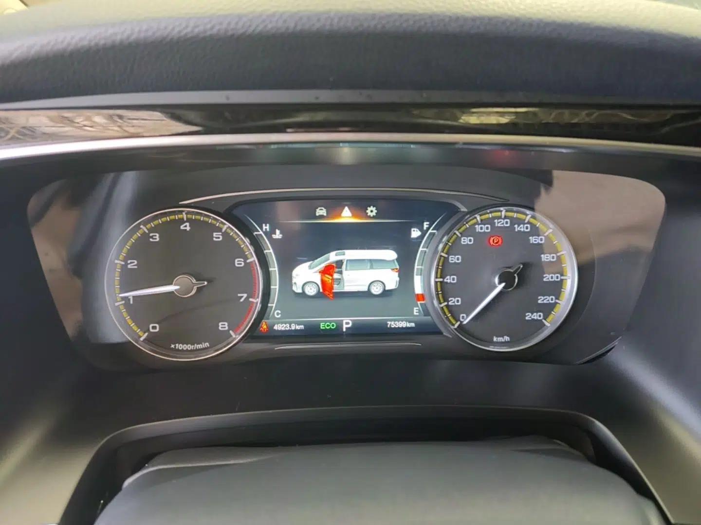 GAC Trumpchi M8 2023 Lingxiu Series 390T Deluxe Edition — миниатюра 14