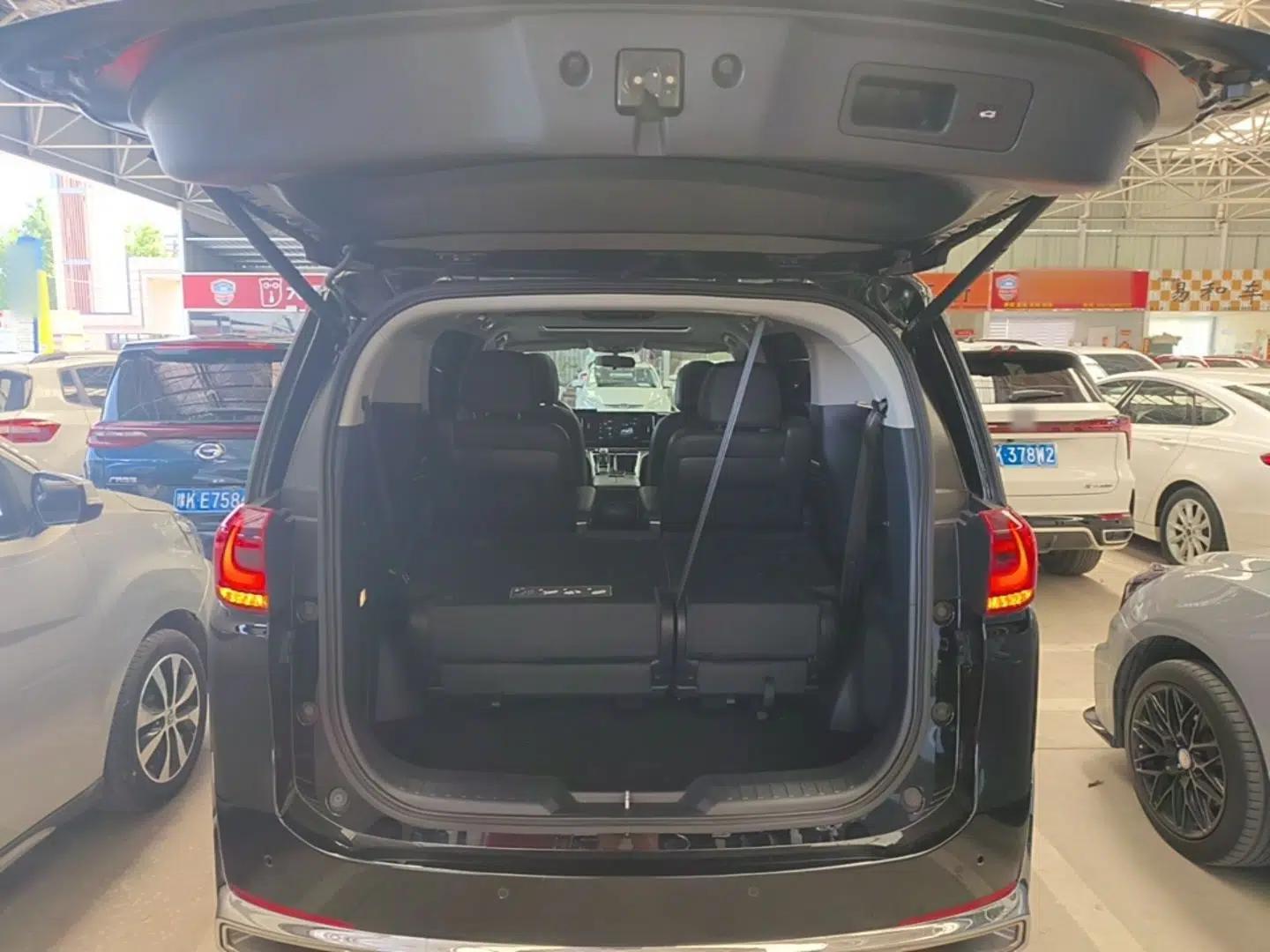 GAC Trumpchi M8 2023 Lingxiu Series 390T Deluxe Edition — миниатюра 22