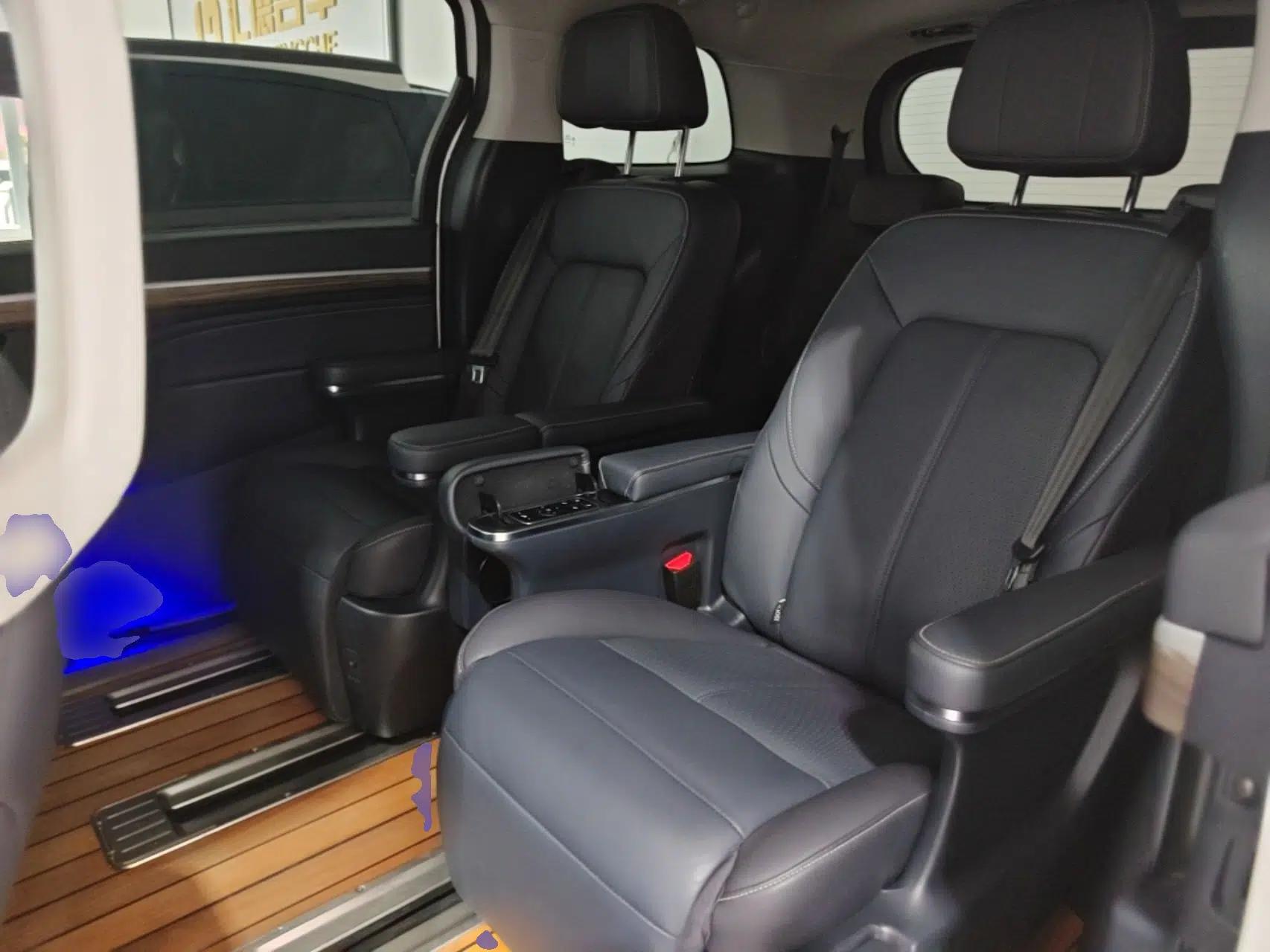 GAC Trumpchi M8 2021 Lingxiu Series 390T Ultimate Edition — миниатюра 20