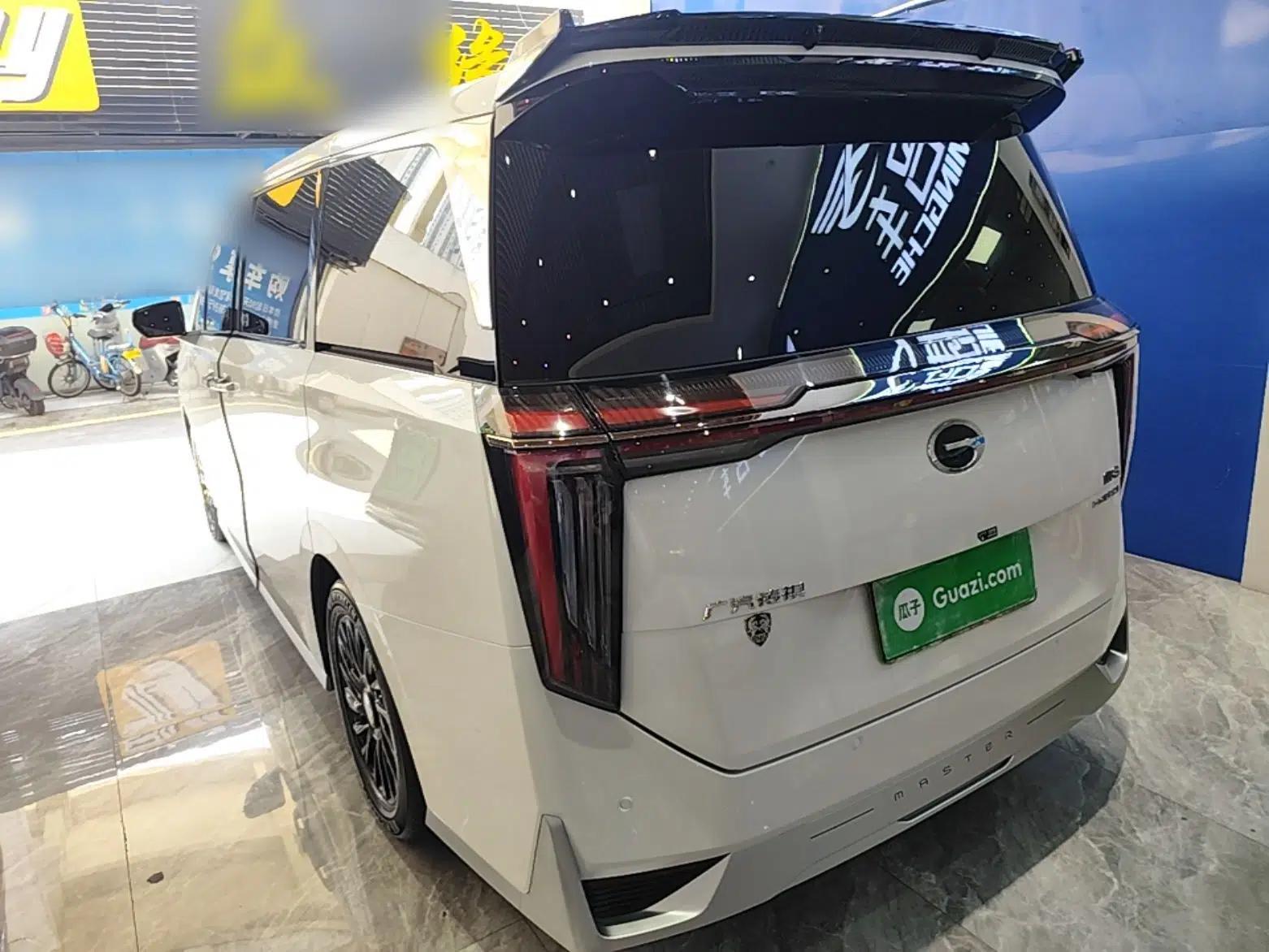 GAC Trumpchi M8 2023 Zongshi Series Dual-Motor Flagship Edition — миниатюра 13