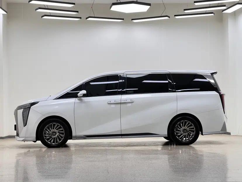 GAC Trumpchi M8 2023 Zongshi Series 400T Ultimate Edition — миниатюра 4