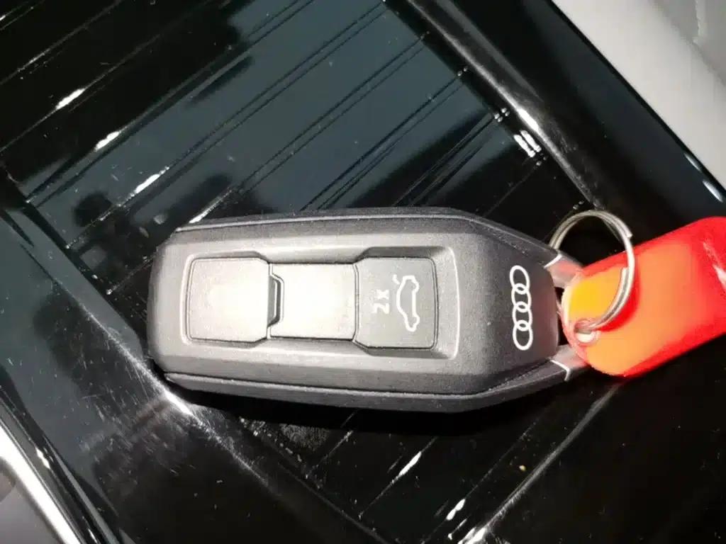 Audi Q6L e-tron 2026 First Edition — миниатюра 9