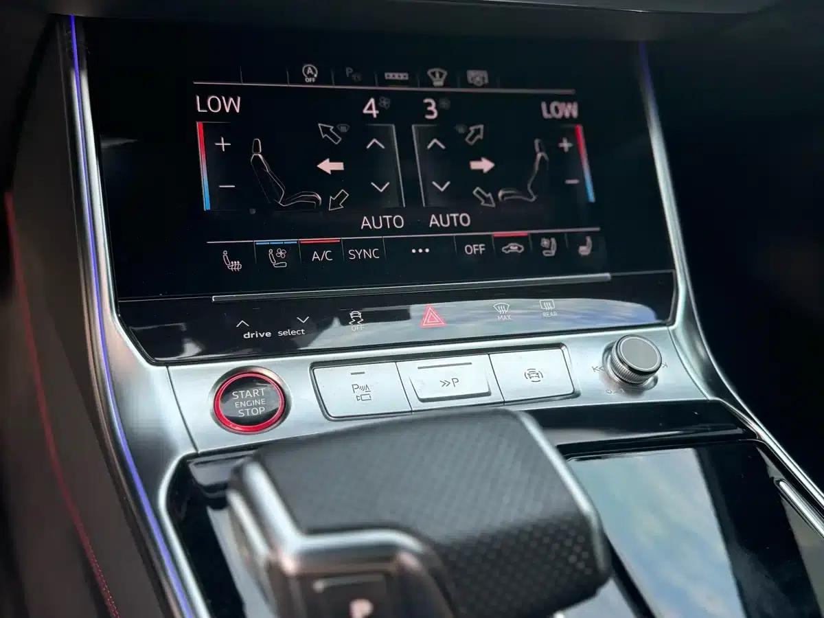 2022 Audi RS 6 RS 6 4.0T Avant — миниатюра 11