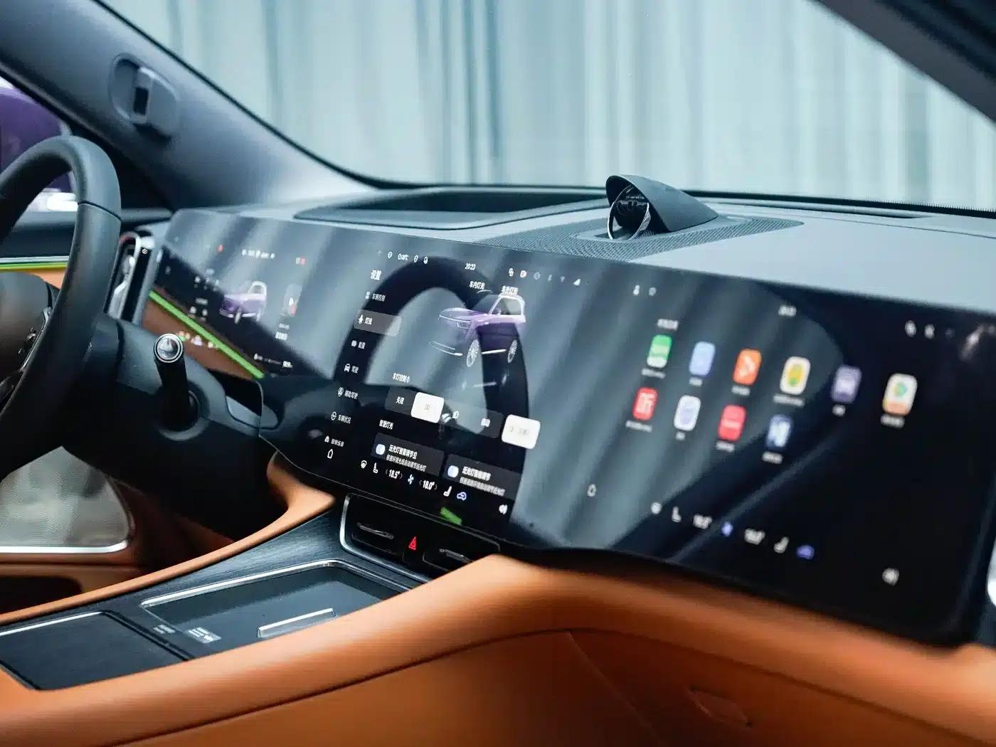 Wenjie M8 2025 Extended Range Max+ Version (53.4kWh, 6-seater, 192-line LiDAR) — миниатюра 17