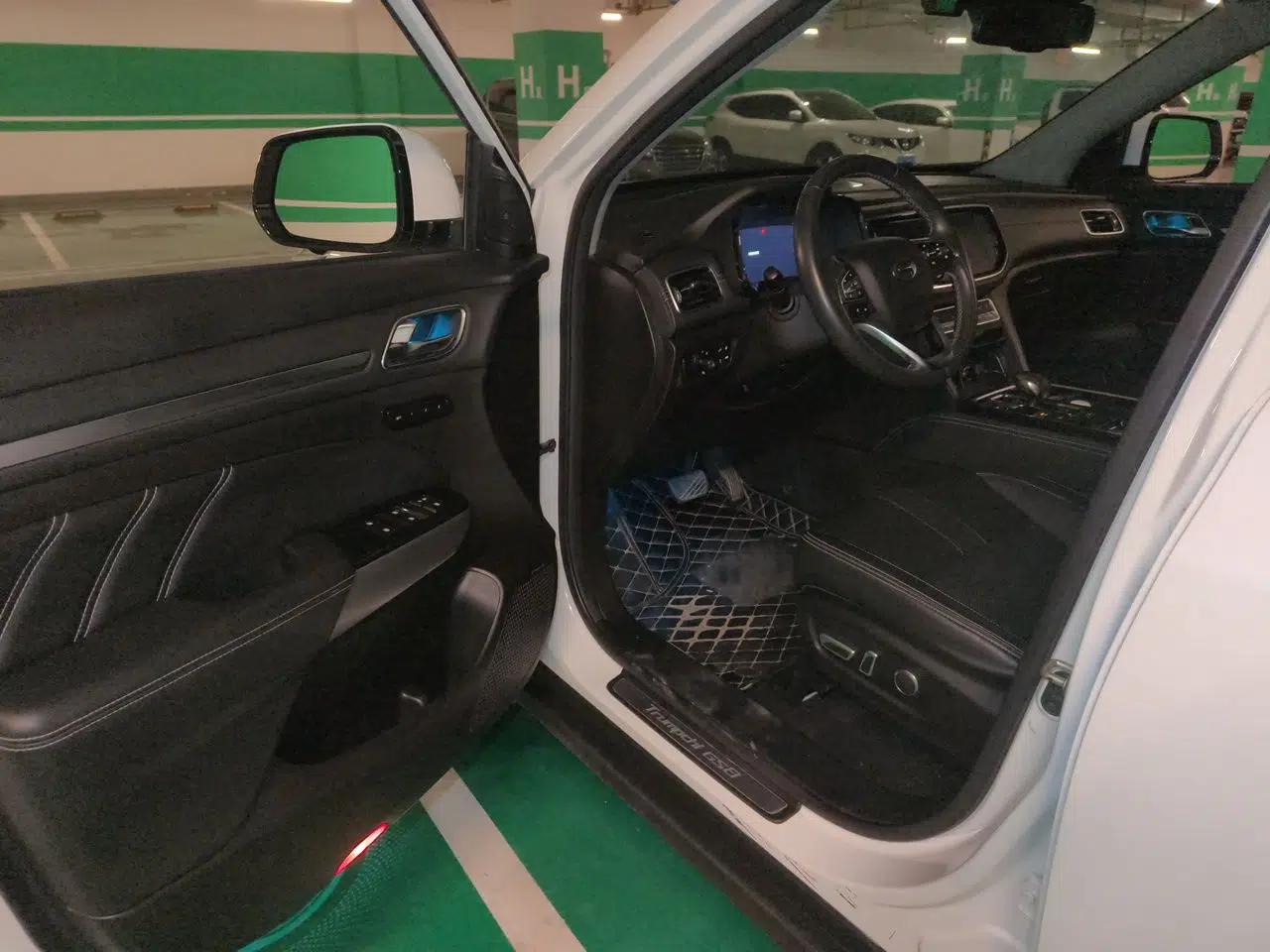GAC Trumpchi GS8 2020 390T Two-Wheel Drive Luxury Smart Connectivity Commemorative Edition (7 Seats) — миниатюра 16