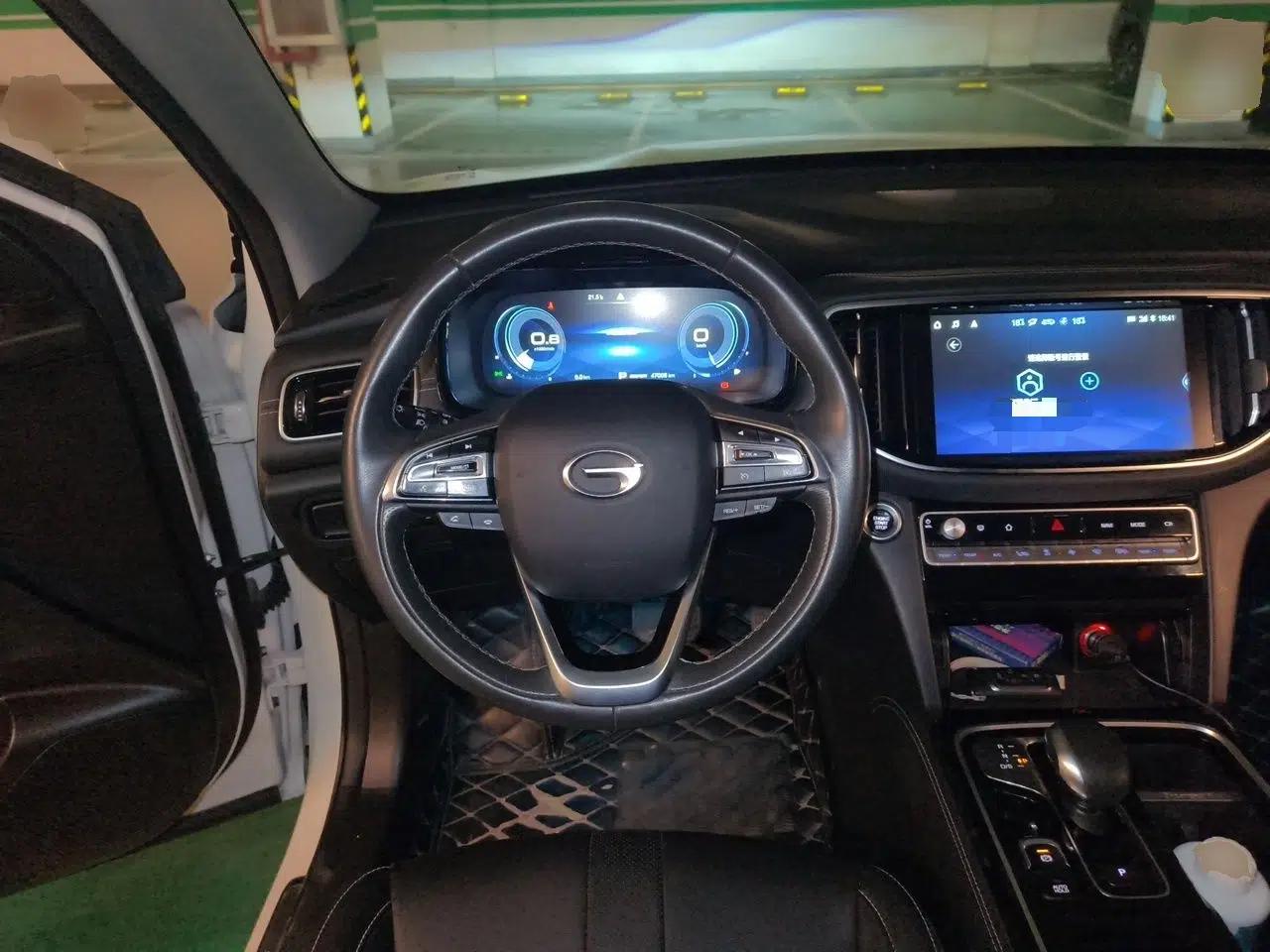 GAC Trumpchi GS8 2020 390T Two-Wheel Drive Luxury Smart Connectivity Commemorative Edition (7 Seats) — миниатюра 10