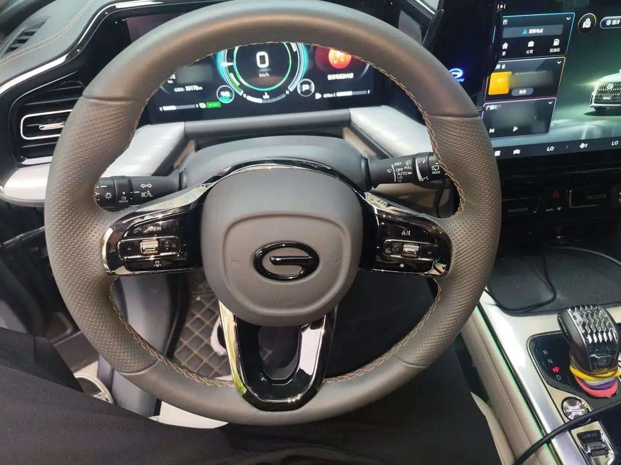 GAC Trumpchi GS8 2022 Double-Energy Series 2.0TM Two-Wheel Drive Prestige Edition (6 Seats) — миниатюра 10