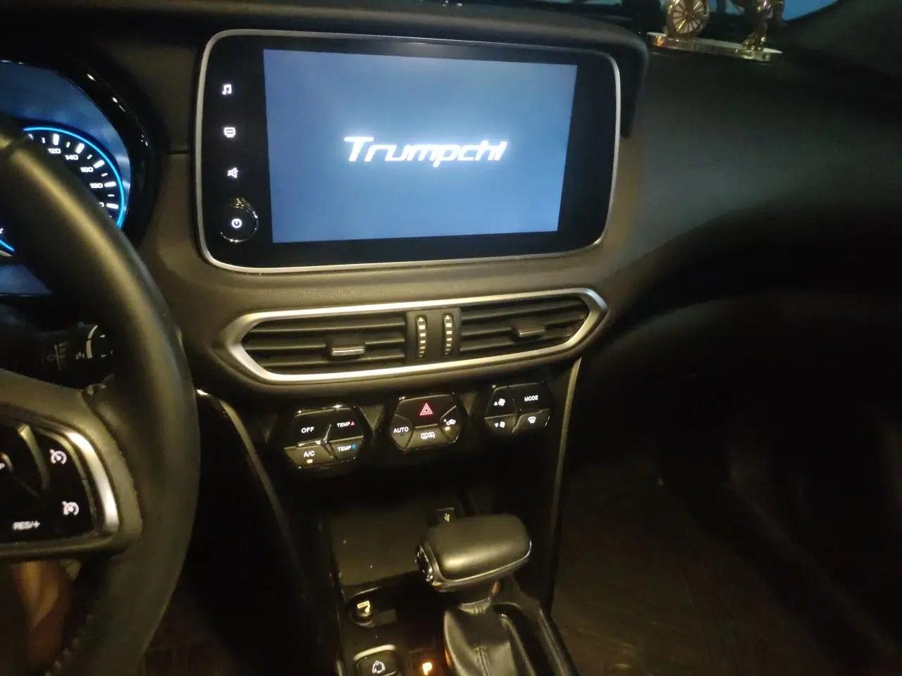 GAC Trumpchi GS4 2018 235T Automatic Two-Wheel Drive Luxury Smart Connectivity Millionth Anniversary Edition — миниатюра 10