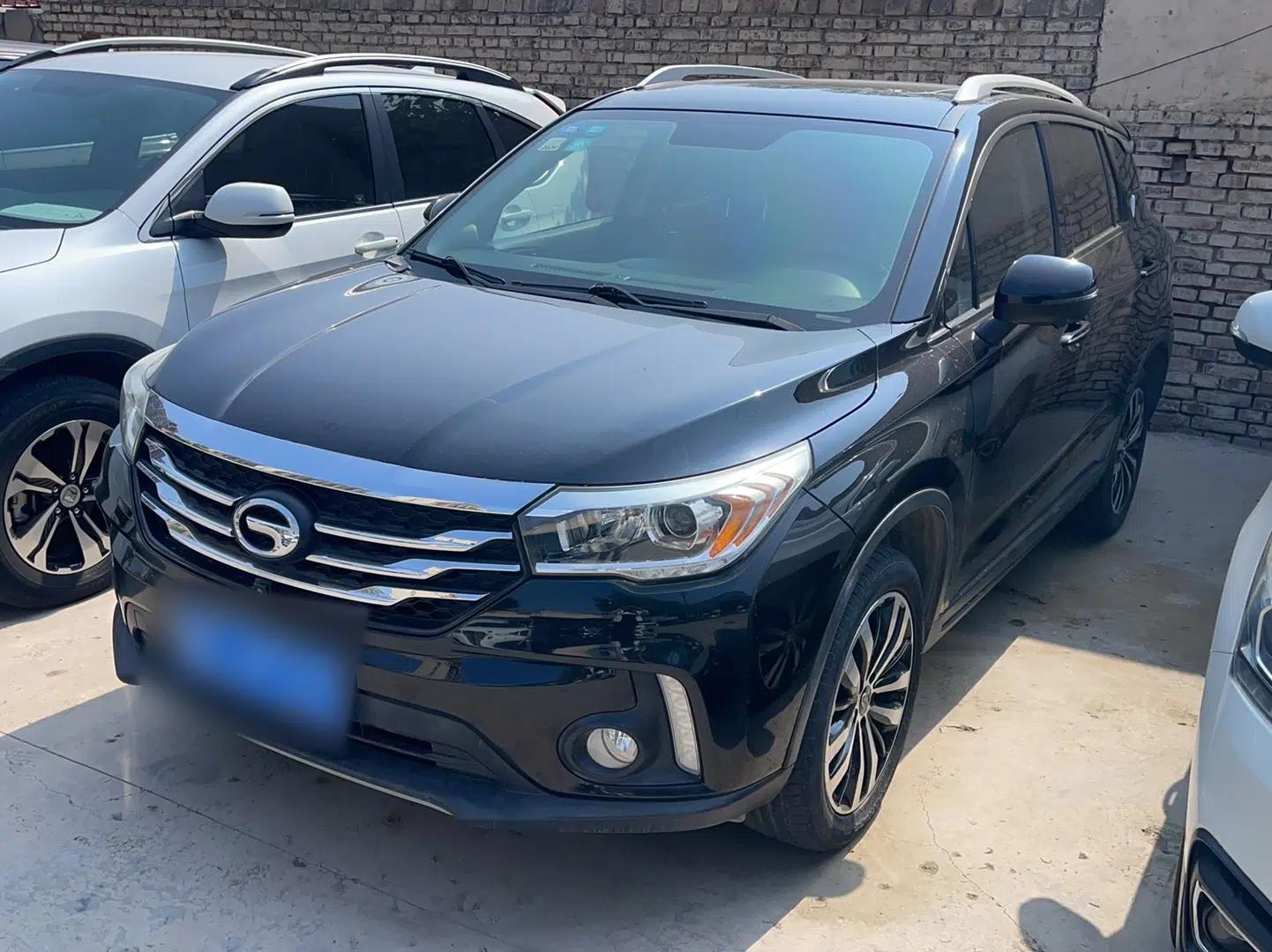 GAC Trumpchi GS4 2017 235T Automatic Two-Wheel Drive Luxury Smart Connectivity Version — миниатюра 1