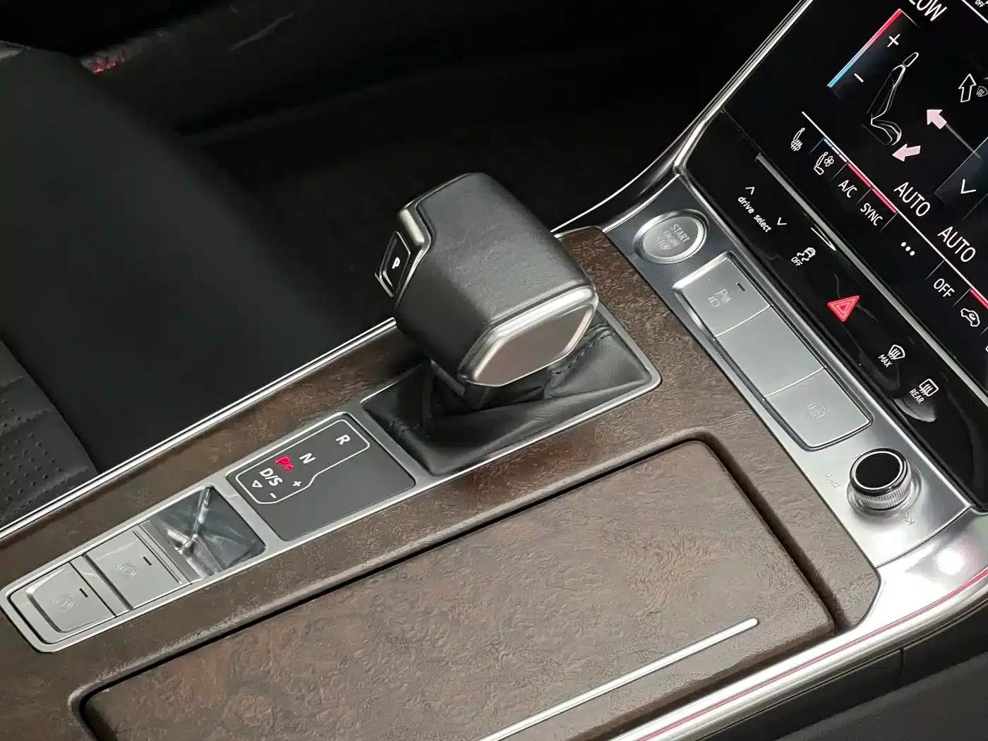2020 Audi A6 (Imported) allroad quattro Explorer 55 TFSI Premium Off-Road Model — миниатюра 17