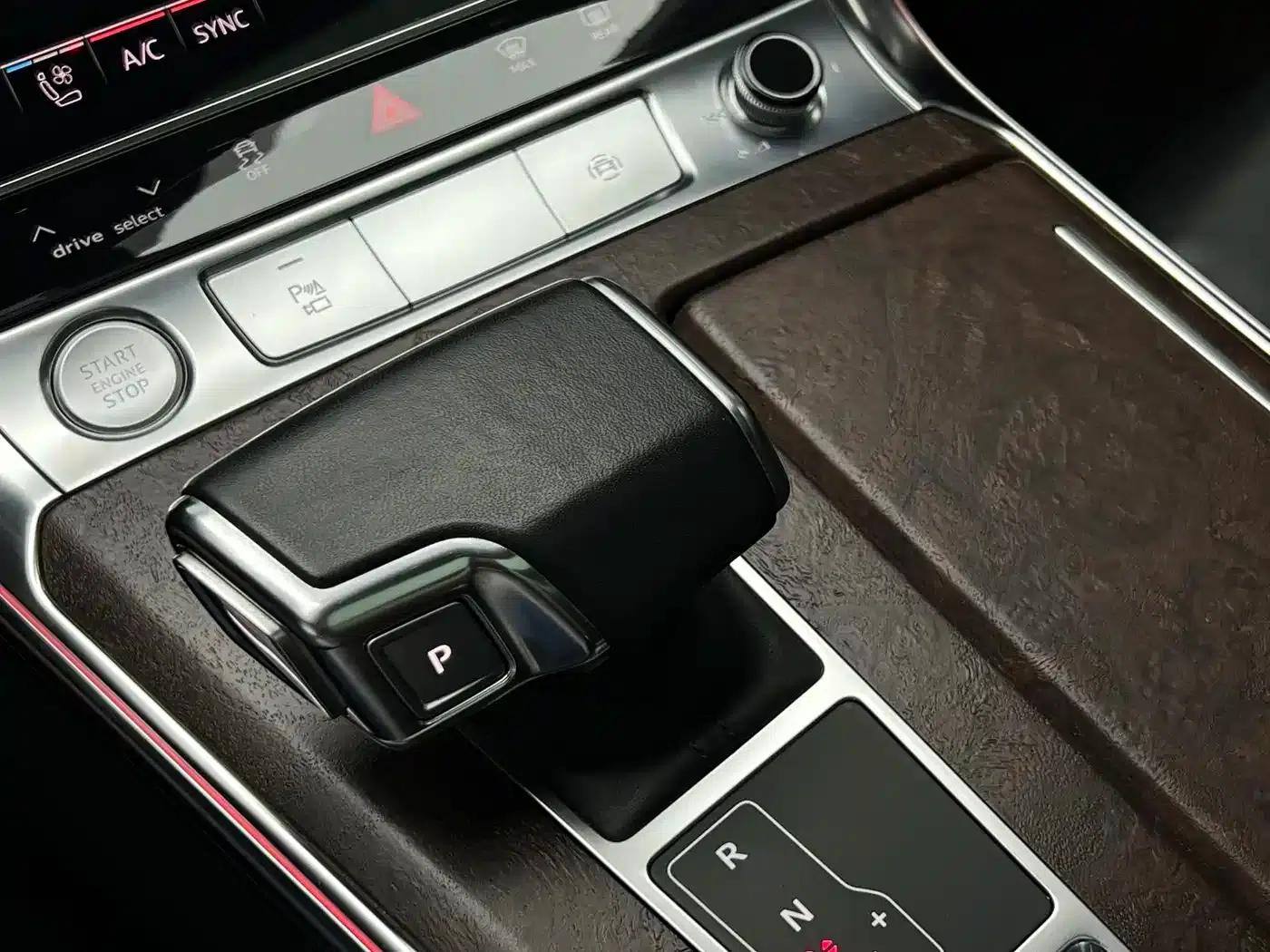 2020 Audi A6 (Imported) allroad quattro Explorer 55 TFSI Premium Off-Road Model — миниатюра 22