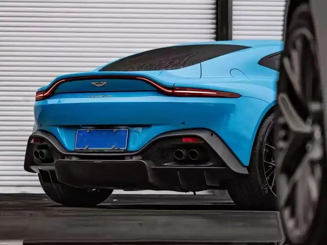 2022 V8 Vantage 4.0T V8 Coupe — миниатюра 5