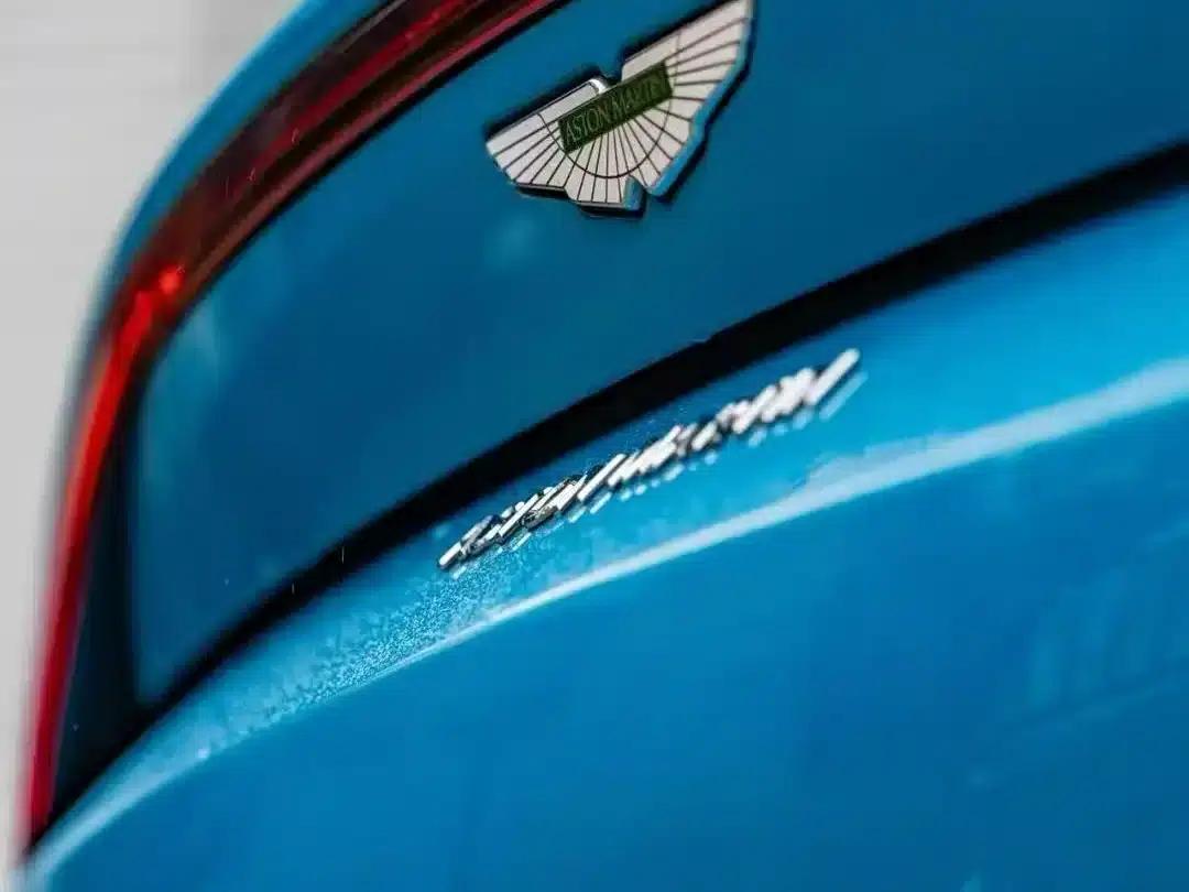 2022 V8 Vantage 4.0T V8 Coupe — миниатюра 6