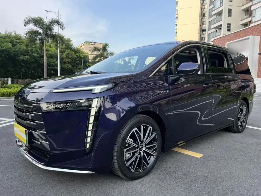 GAC Trumpchi E8 New Energy 2024 150km MAX — миниатюра 1