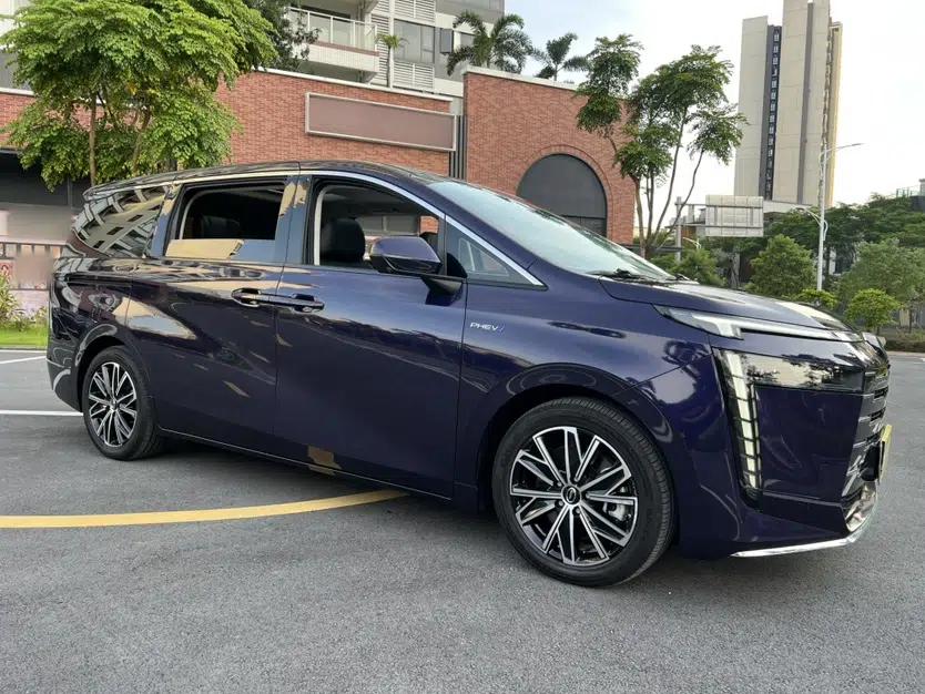 GAC Trumpchi E8 New Energy 2024 150km MAX — миниатюра 15