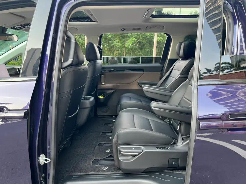 GAC Trumpchi E8 New Energy 2024 150km MAX — миниатюра 40