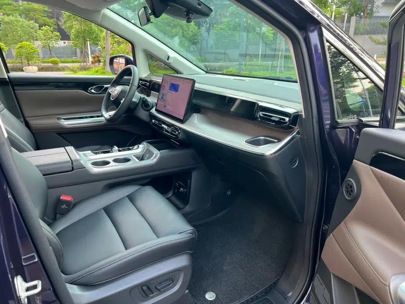 GAC Trumpchi E8 New Energy 2024 150km MAX — миниатюра 42