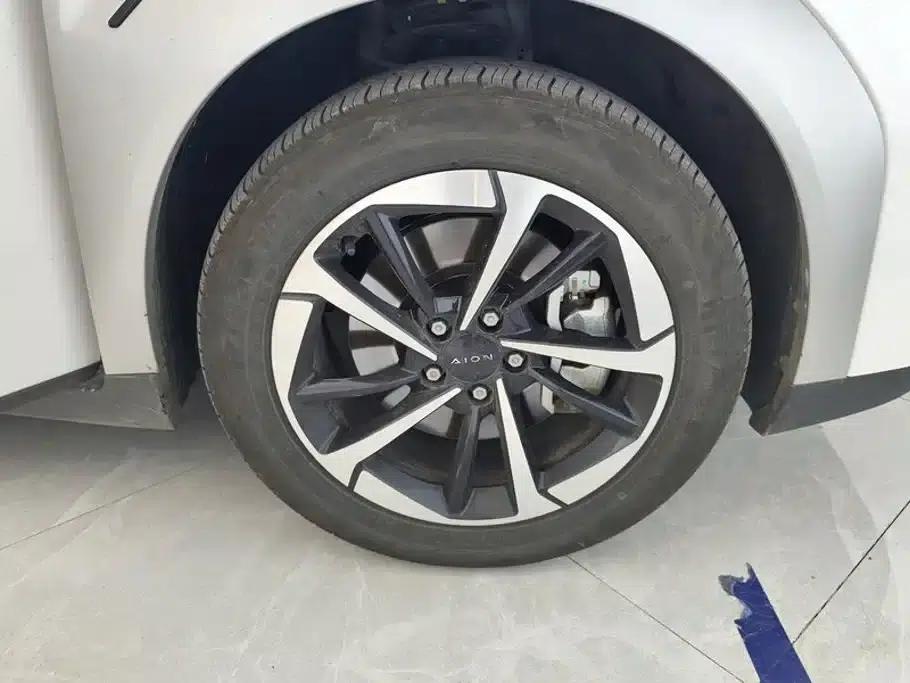 AION Y 2025 Plus 510 Smart Edition — миниатюра 6