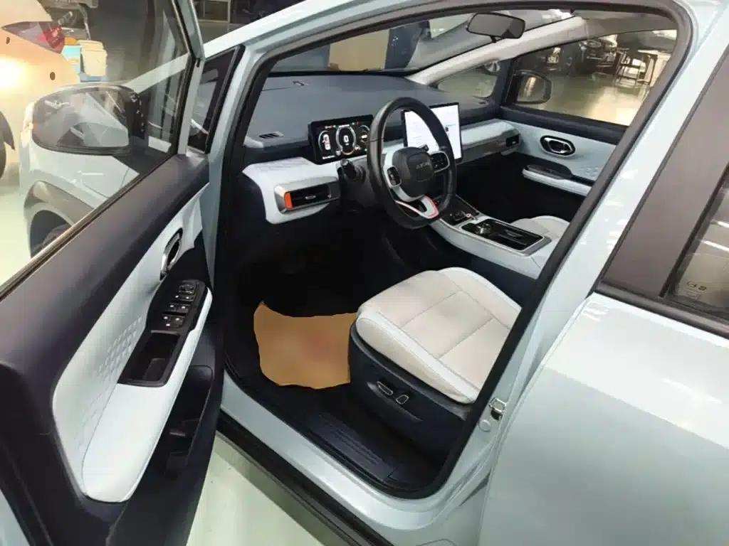 AION Y 2021 Model 70 Smart Vitality Edition — миниатюра 16