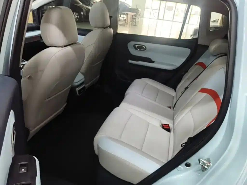 AION Y 2021 Model 70 Smart Vitality Edition — миниатюра 17