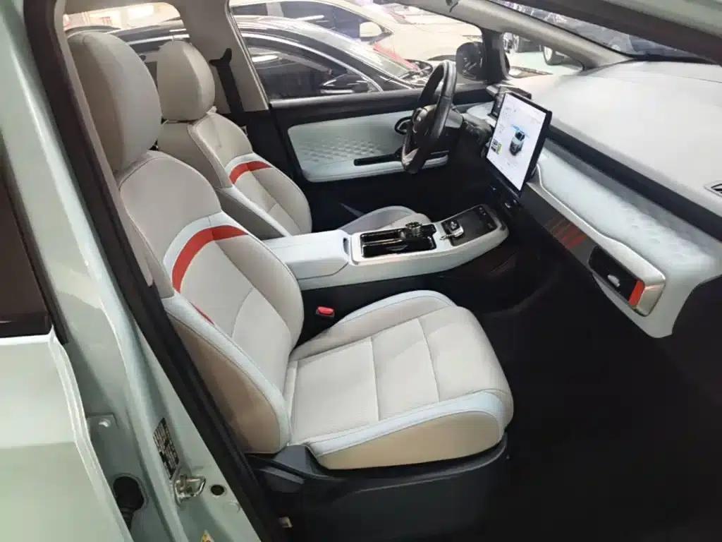 AION Y 2021 Model 70 Smart Vitality Edition — миниатюра 25