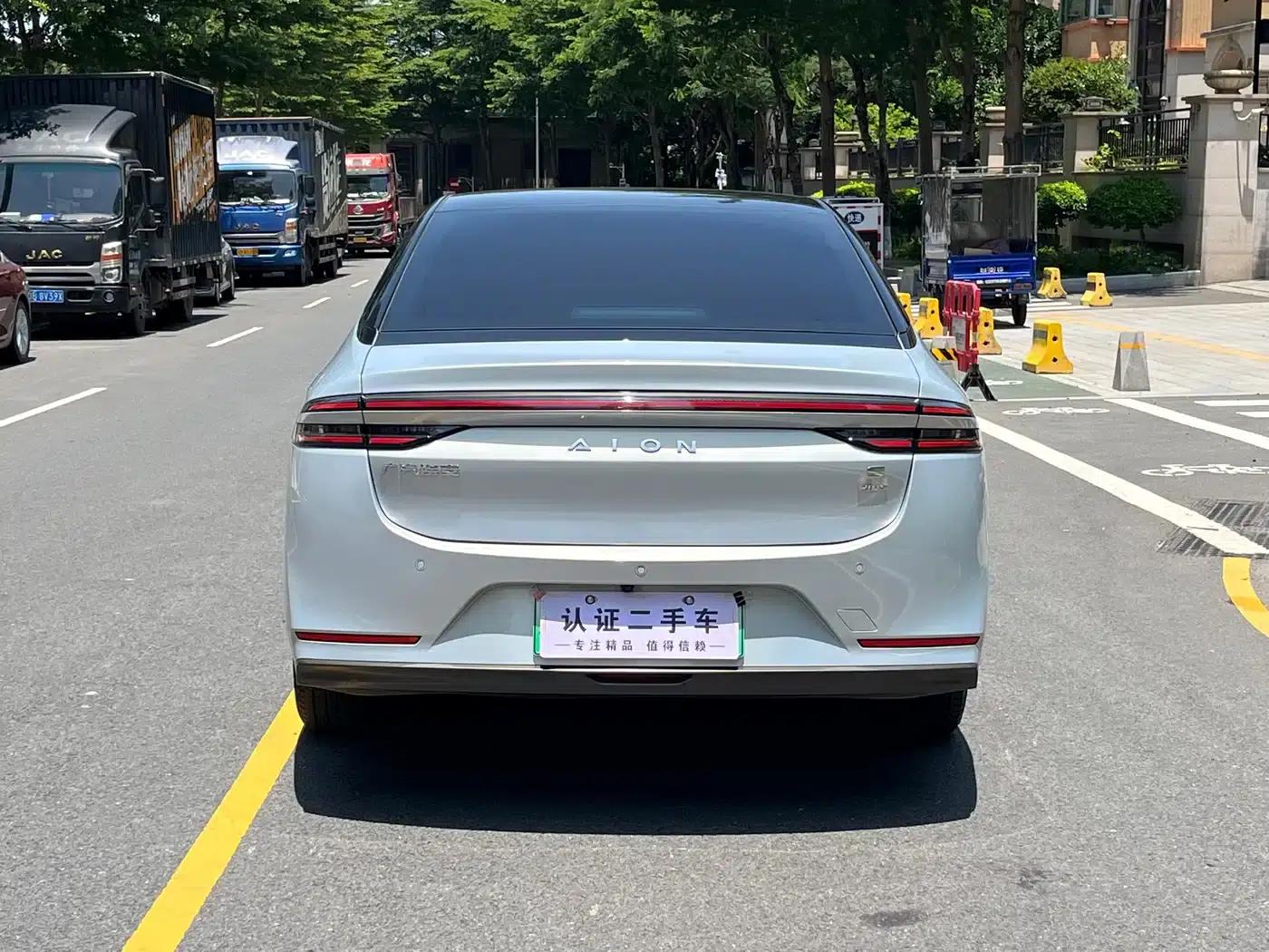 AION S Plus 2021 Model 80km Extended Range — миниатюра 5
