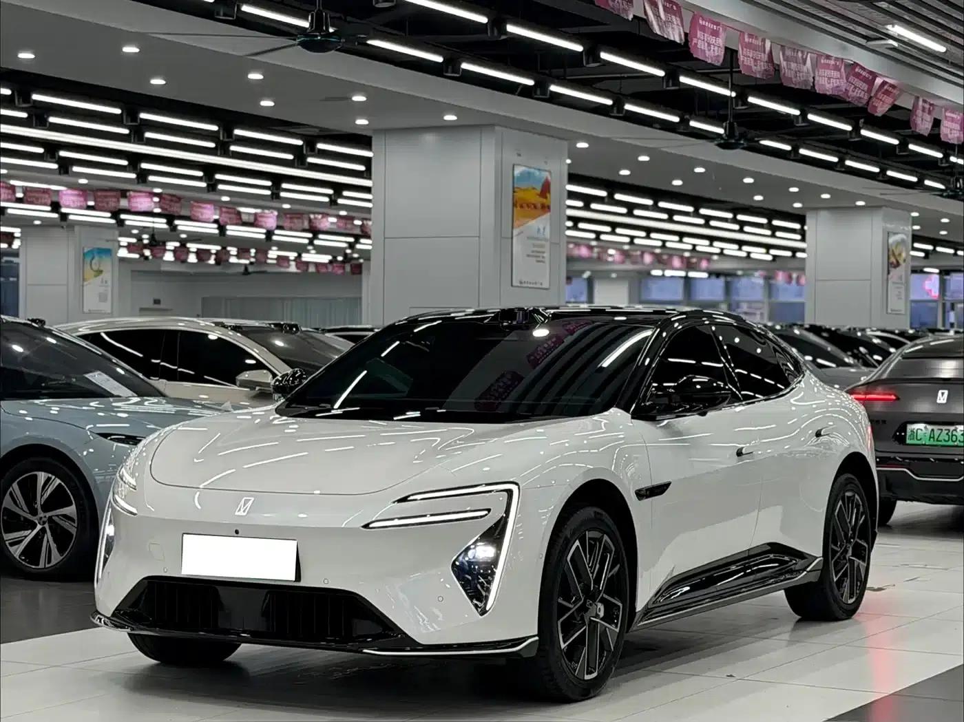 Avita 06 2025 Ultra All-Electric Edition — миниатюра 1