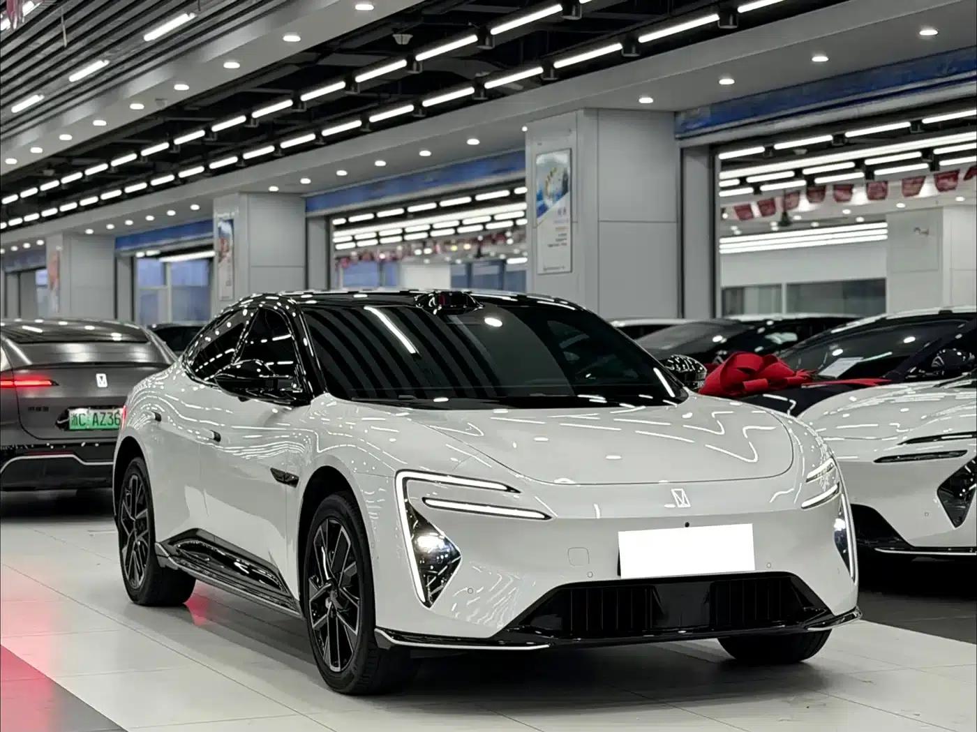Avita 06 2025 Ultra All-Electric Edition — миниатюра 3